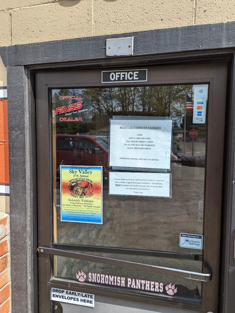 Office entrance at Jamie's Transmission Service